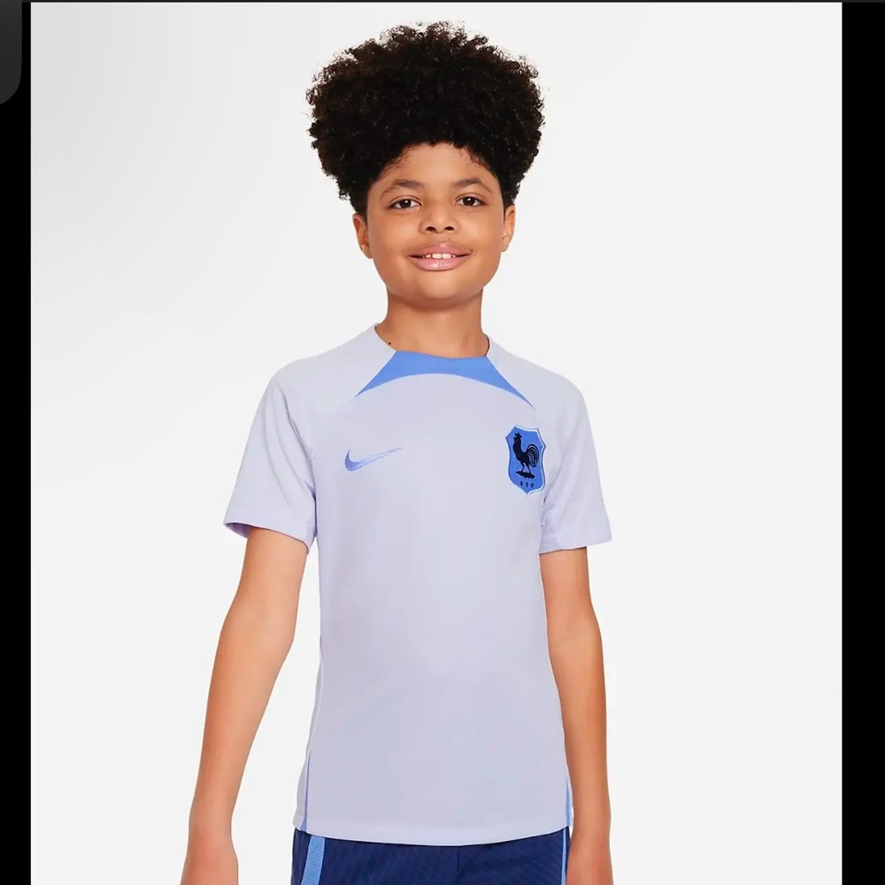 NWOT! Nike FFF Strike France Dri-fit Soccer Training Jersey Size Youth Medium